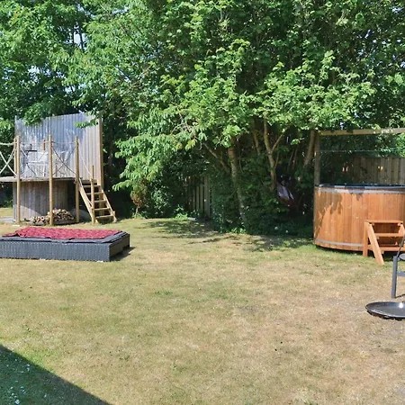 Two-bedroom In بيت للعطل