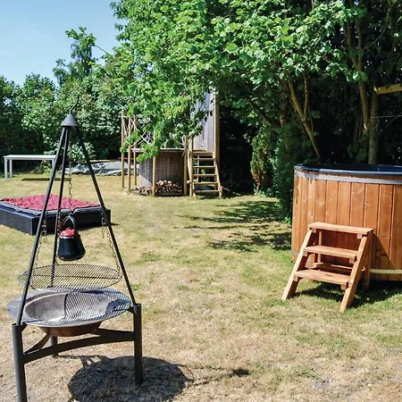 Two-bedroom In بيت للعطل Rønde